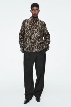 Hot COS ŻAKARDOWY SWETER Z MOHEREM W LAMPARCIE CĘTKI