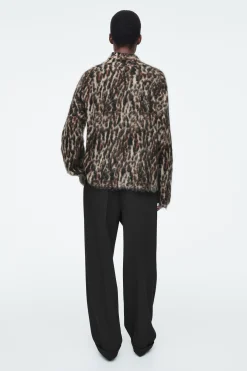 Hot COS ŻAKARDOWY SWETER Z MOHEREM W LAMPARCIE CĘTKI