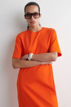 Discount COS BAWEŁNIANA SUKIENKA T-SHIRTOWA O DŁUGOŚCI MIDI