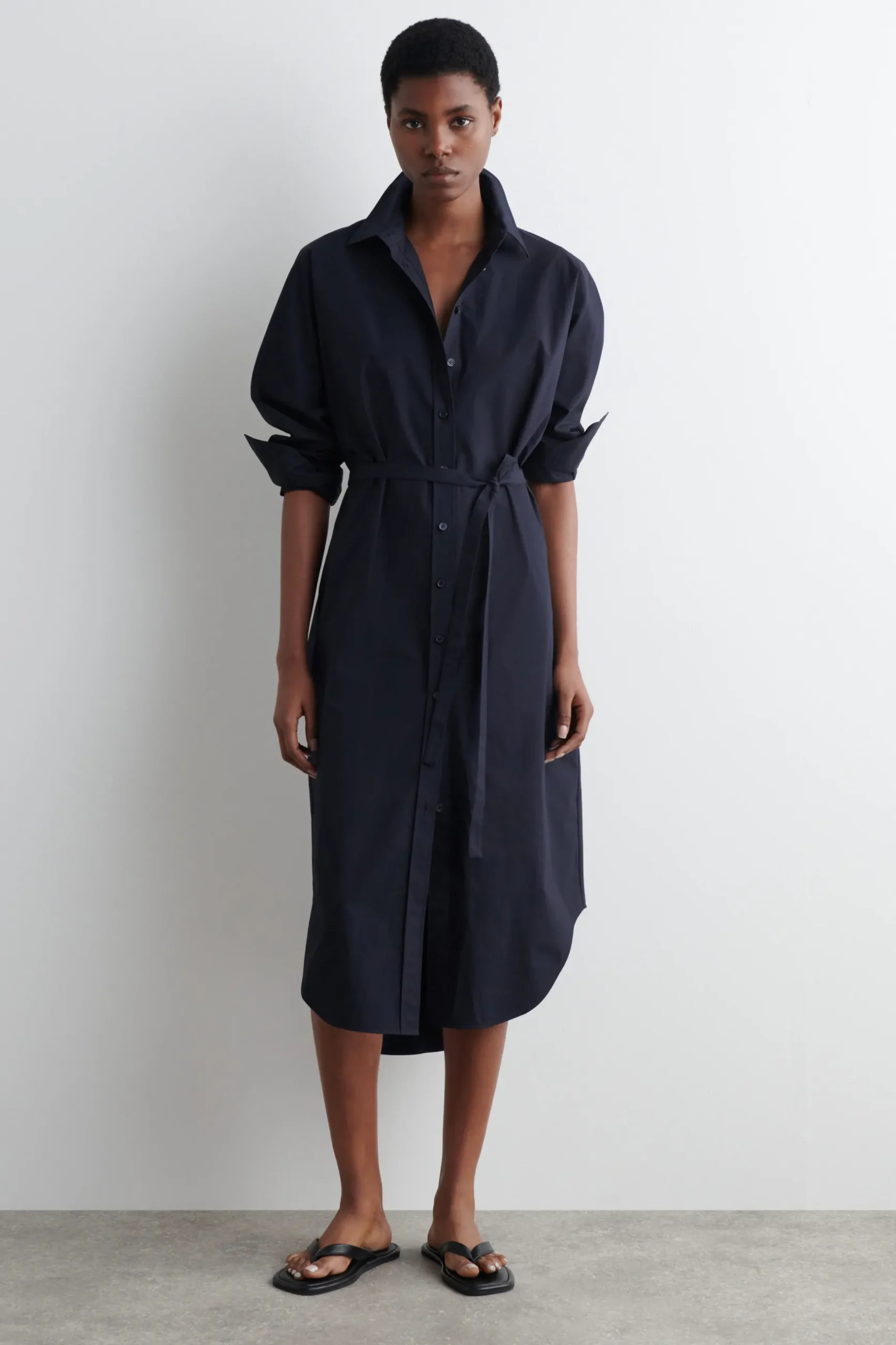 Outlet COS BAWEŁNIANA SZMIZJERKA – RELAXED FIT