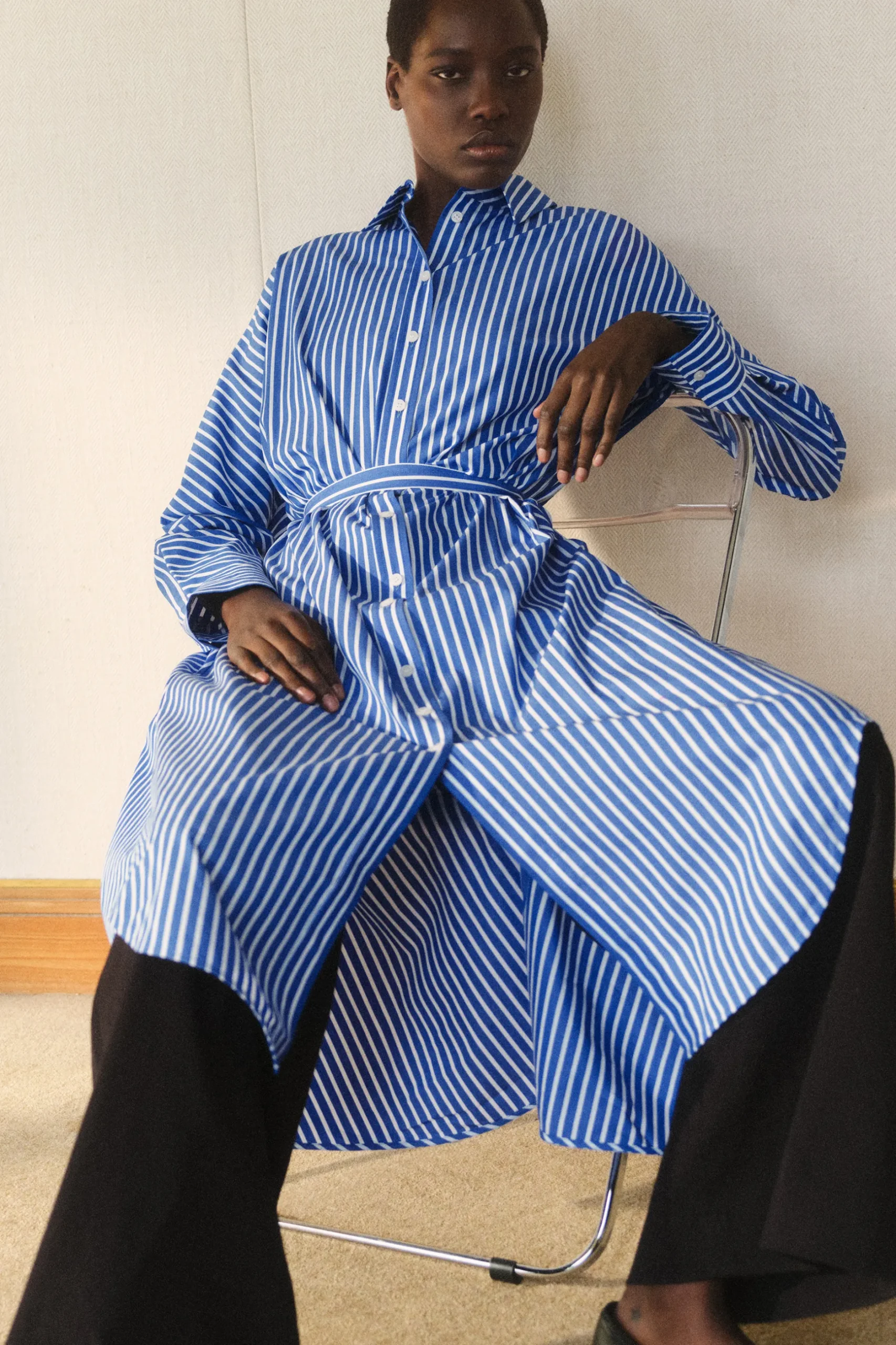 Discount COS BAWEŁNIANA SZMIZJERKA – RELAXED FIT