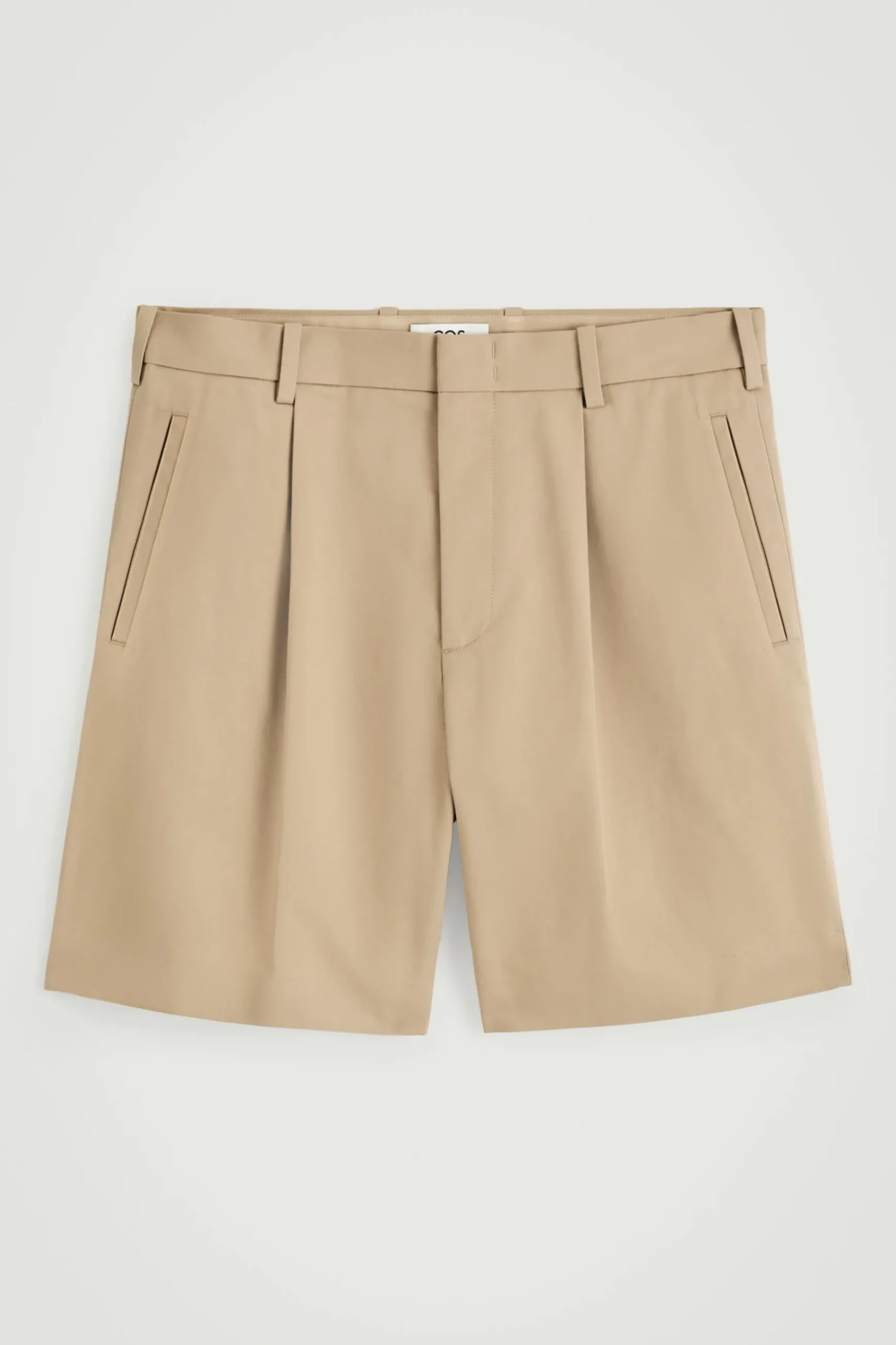 Discount COS BAWEŁNIANE SZORTY CHINO Beżowy