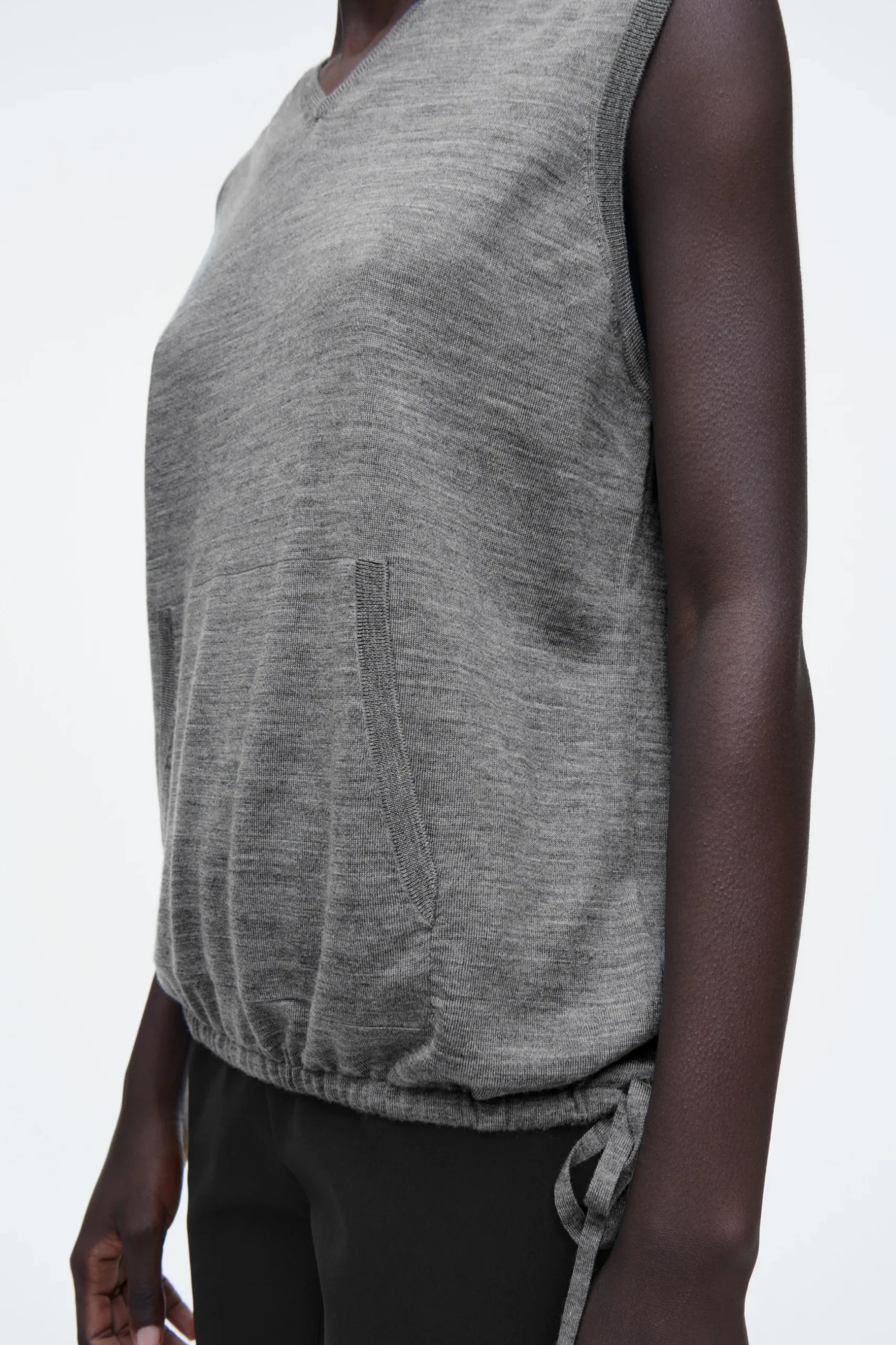 Sale COS BLUZA Z KAPTUREM Z WEŁNĄ MERINO