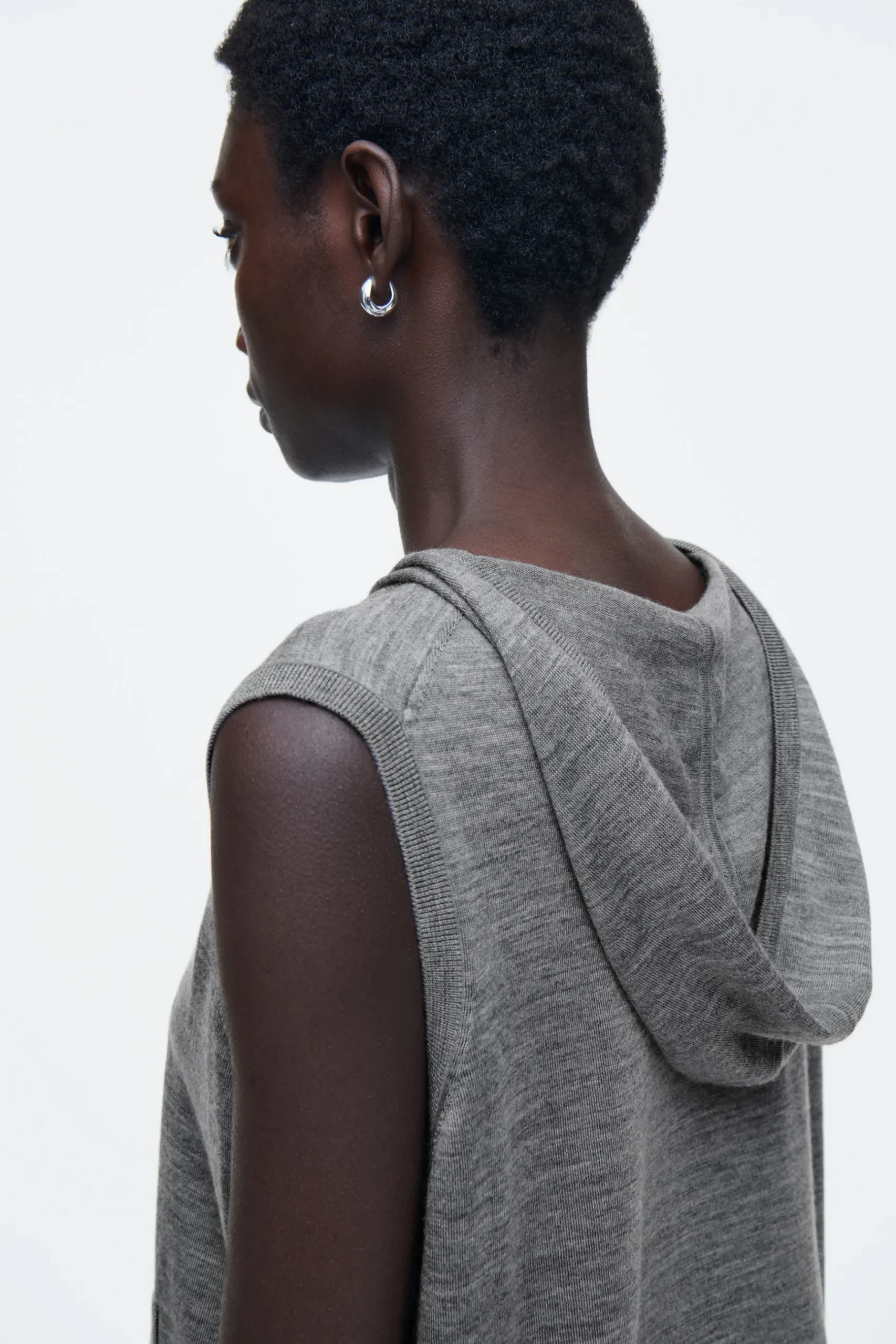Sale COS BLUZA Z KAPTUREM Z WEŁNĄ MERINO