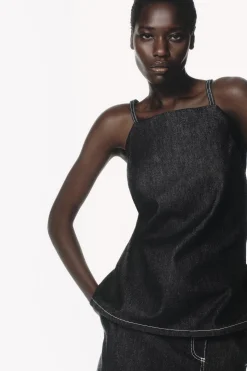 Fashion COS BLUZKA NA RAMIĄCZKACH Z SUROWEGO JEANSU