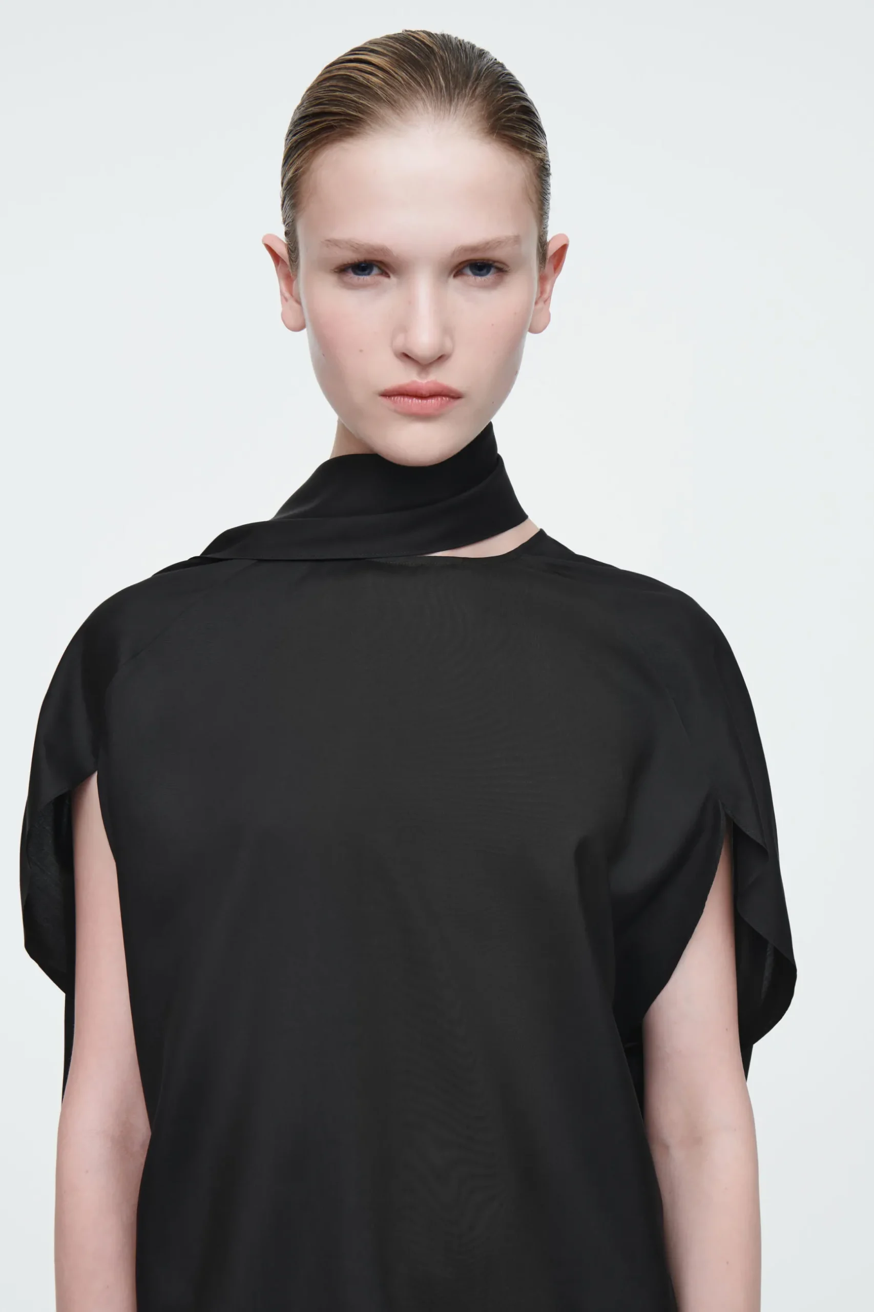 New COS BLUZKA Z SZALEM