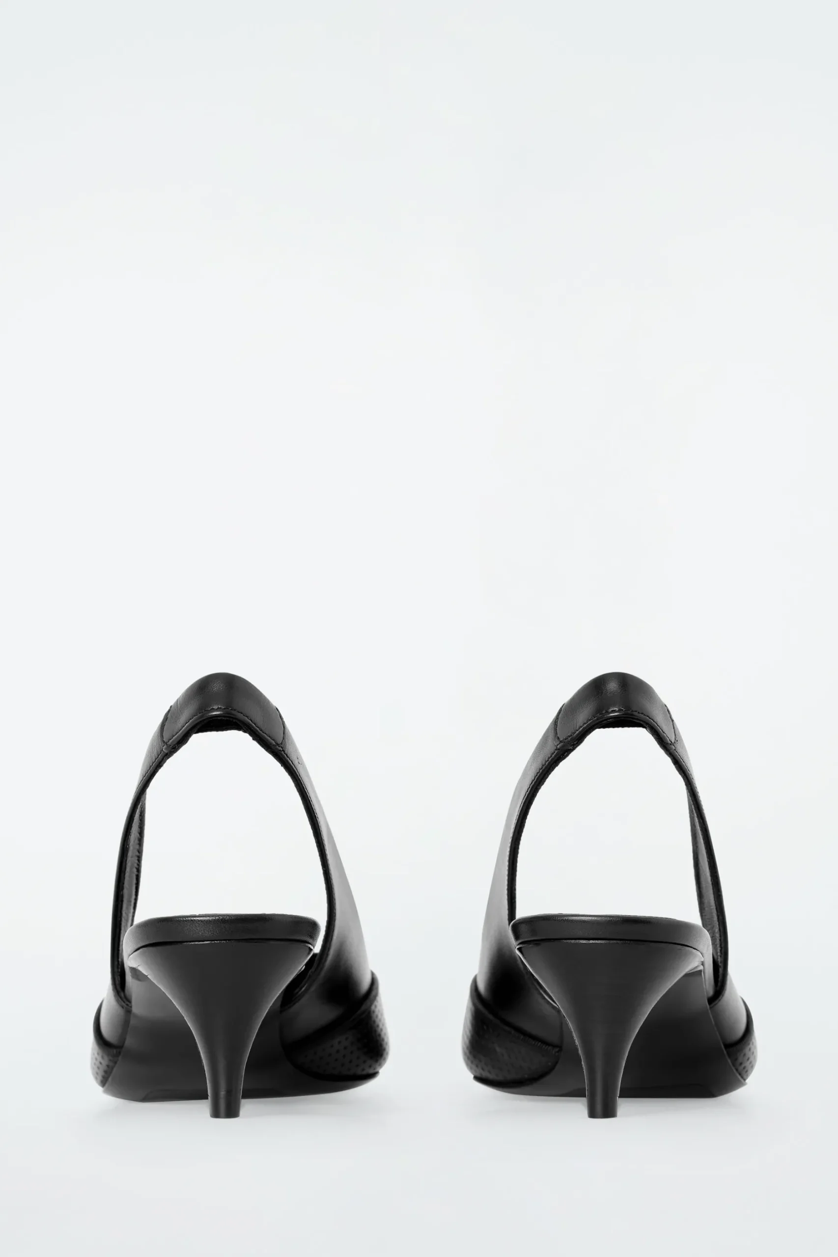 Fashion COS BUTY NA OBCASIE Z PERFOROWANEJ SKÓRY Czarny