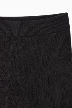 Discount COS BŁYSZCZĄCA PRĄŻKOWANA SPÓDNICA MAXI