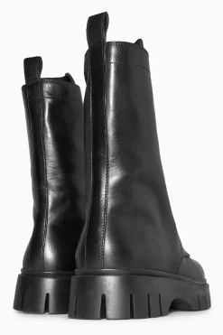 New COS CHUNKY LACEUP BOOTS Black