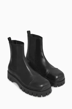Discount COS CHUNKY LEATHER CHELSEA BOOTS Black