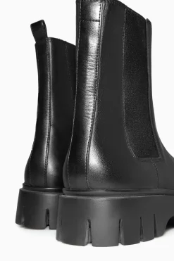Discount COS CHUNKY LEATHER CHELSEA BOOTS Black
