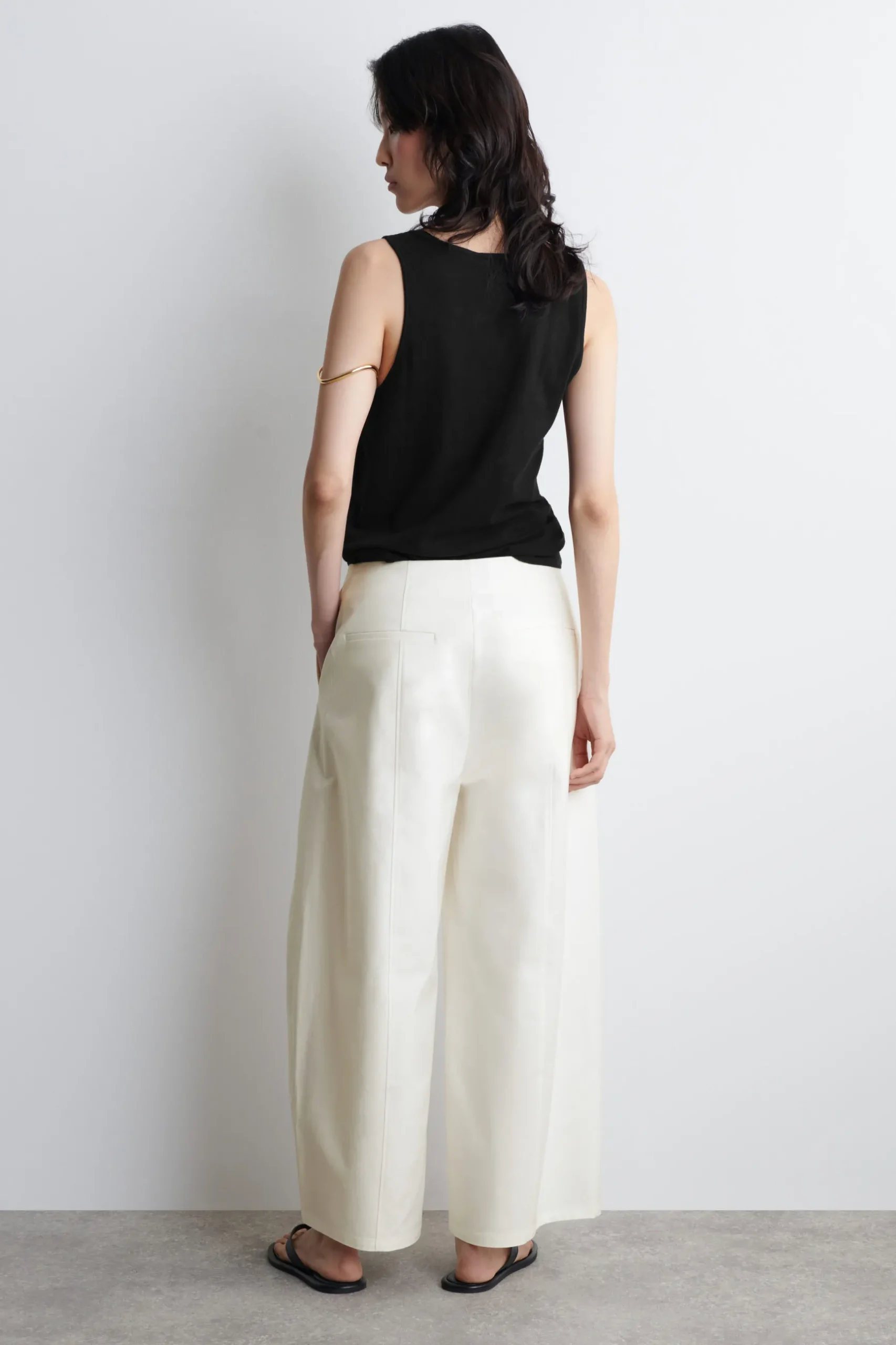 Fashion COS CROPPED BARRELLEG COTTON TROUSERS