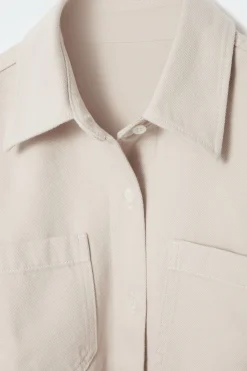 New COS DENIMOWA KOSZULA Z KRÓTKIM RĘKAWEM – RELAXED FIT