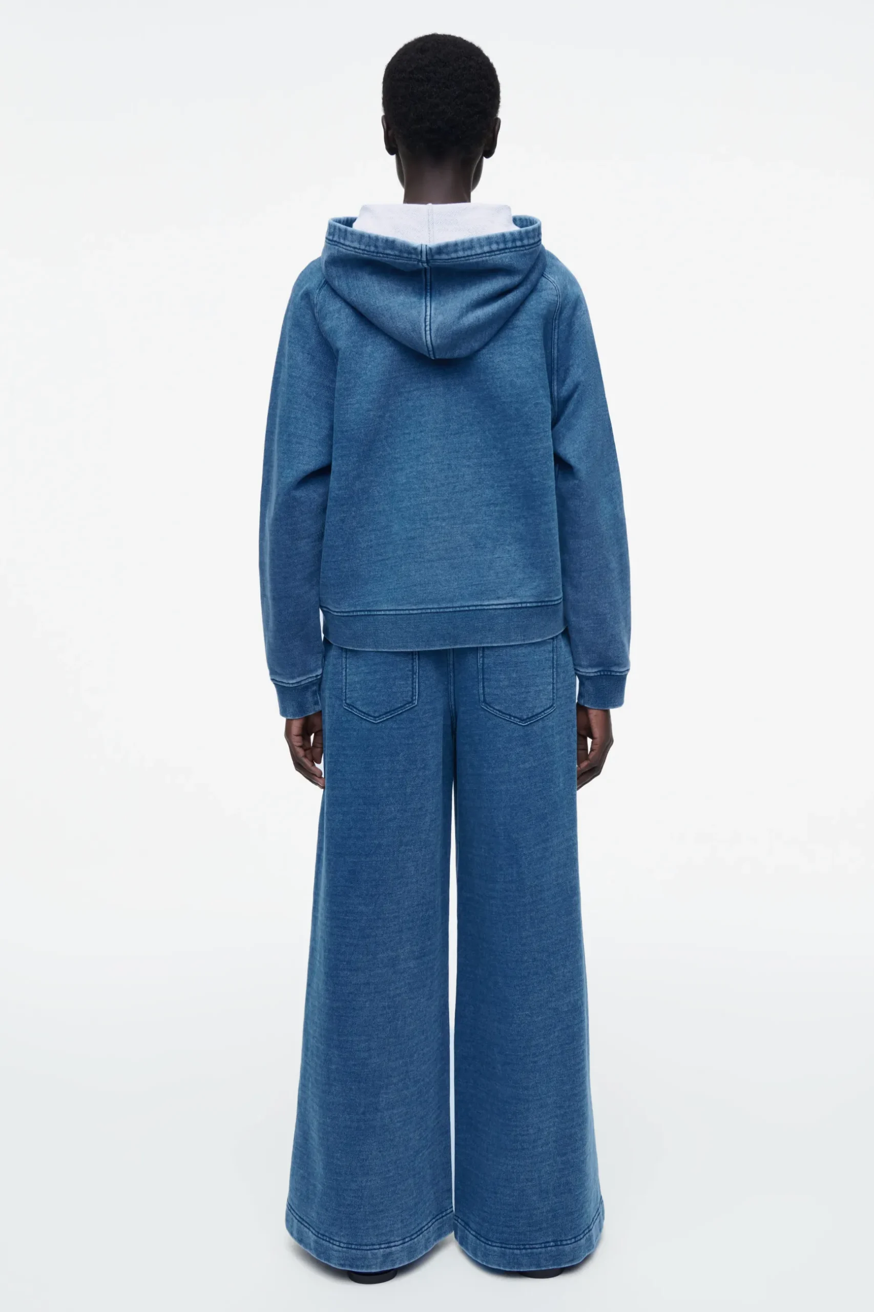 Fashion COS DŻERSEJOWA BLUZA Z KAPTUREM W JEANSOWYM KOLORZE