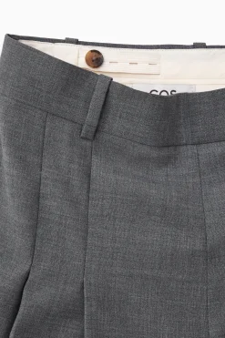 Clearance COS DOPASOWANE SPÓDNICO-SZORTY Z WEŁNY