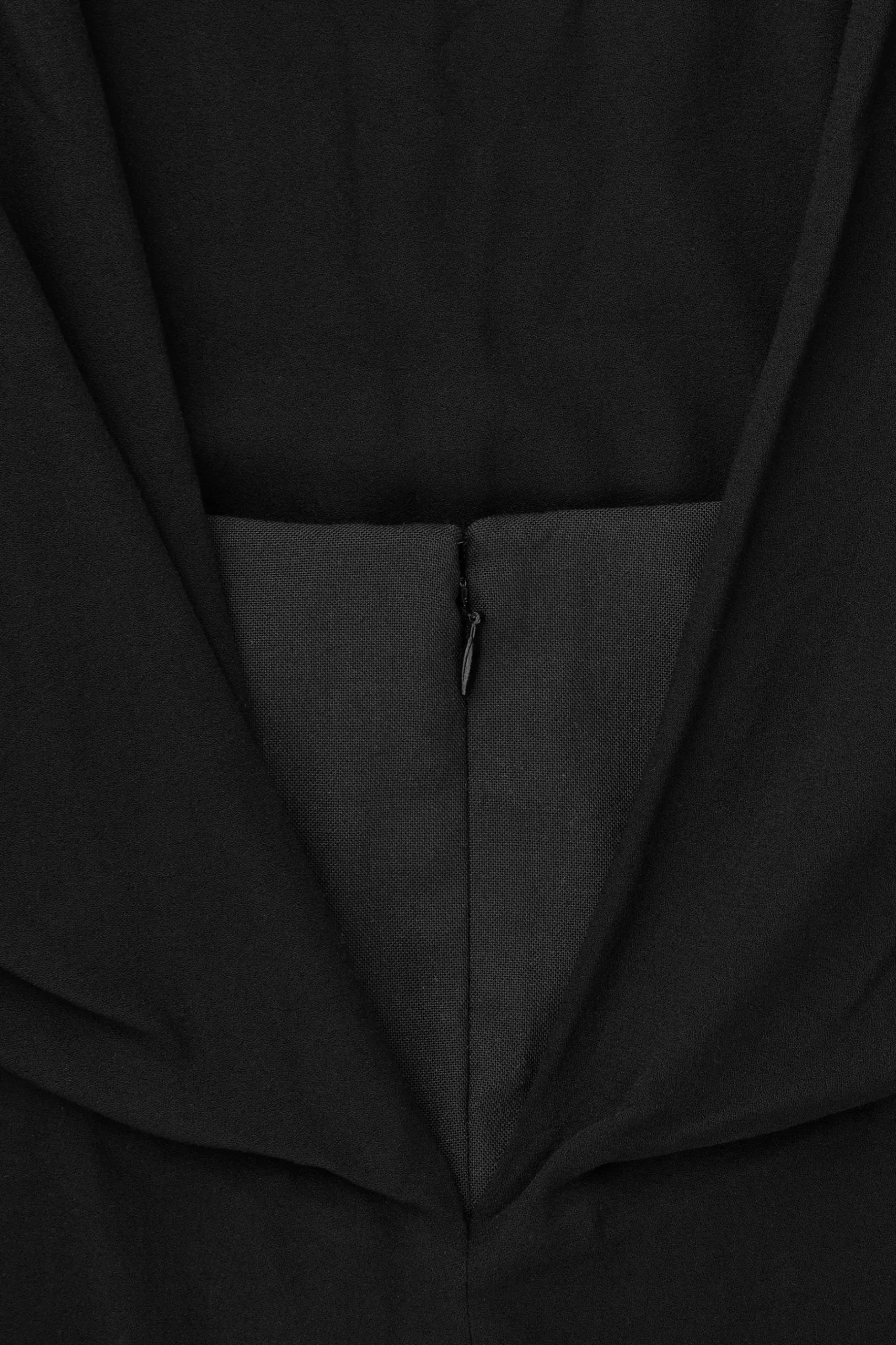 Fashion COS DRAPOWANA SUKIENKA MINI Z WYCIĘCIEM NA PLECACH