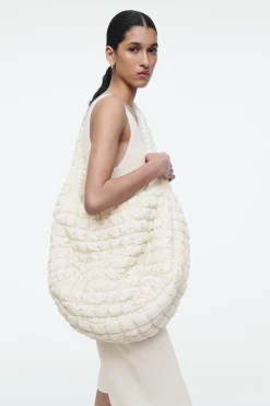 Fashion COS DUŻA TOREBKA PIKOWANA NA RAMIĘ Jasnobeżowy