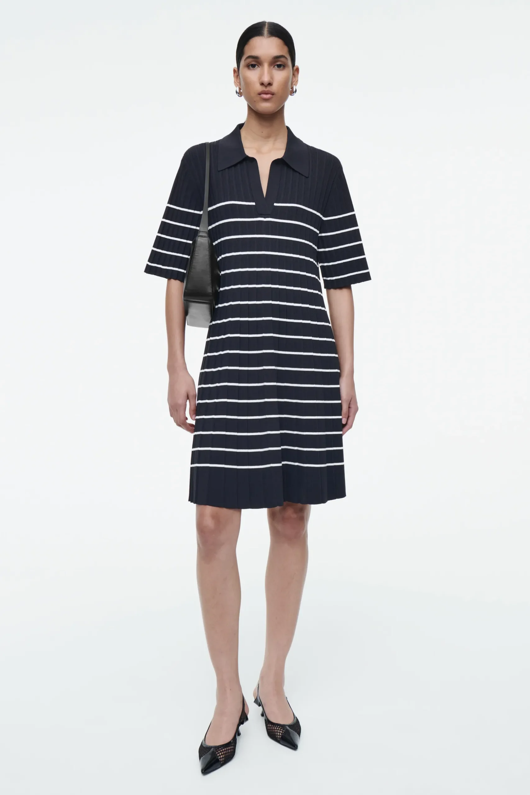 Sale COS DZIANINOWA SUKIENKA MINI W PASKI W STYLU POLO