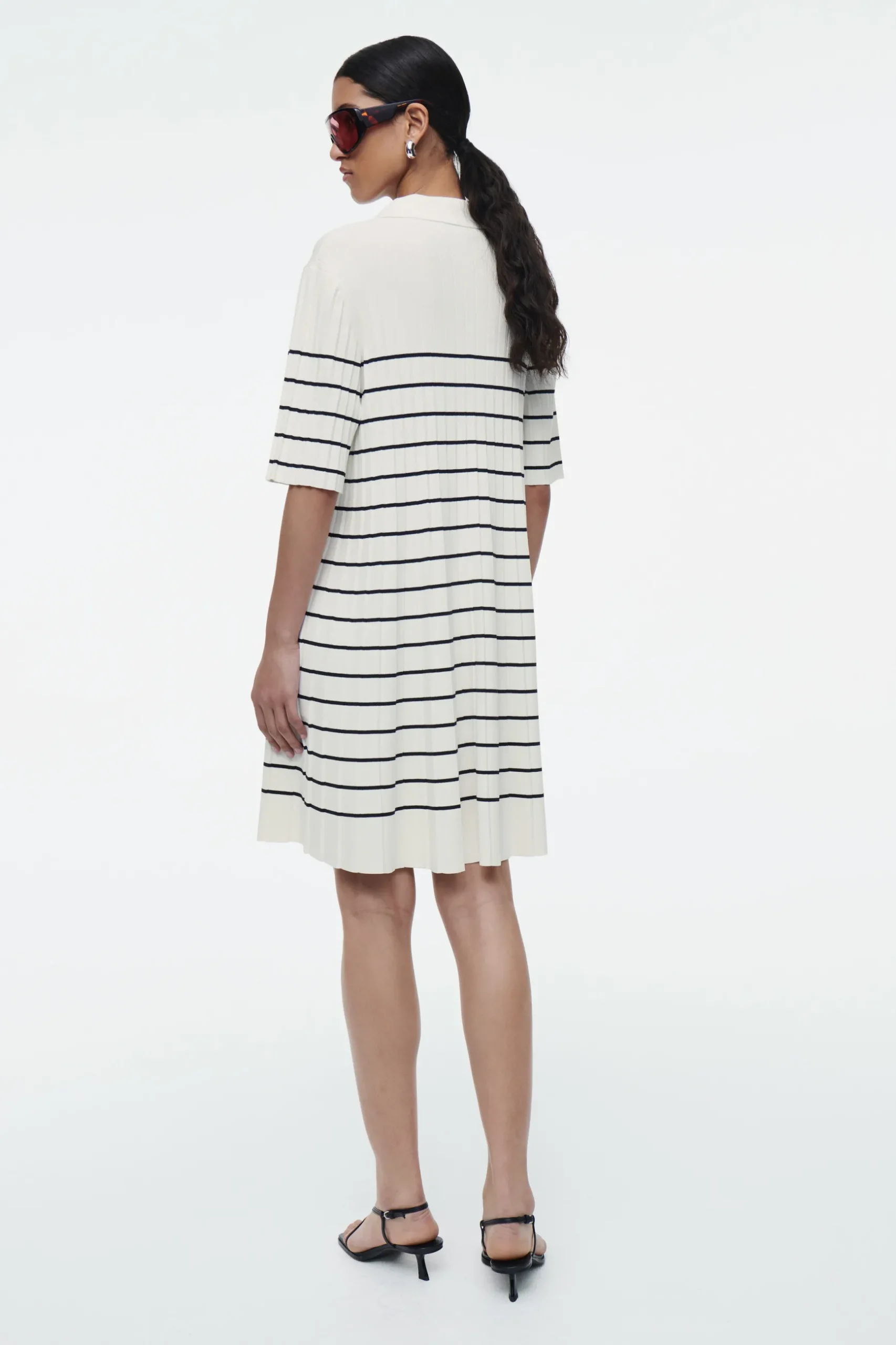 New COS DZIANINOWA SUKIENKA MINI W PASKI W STYLU POLO