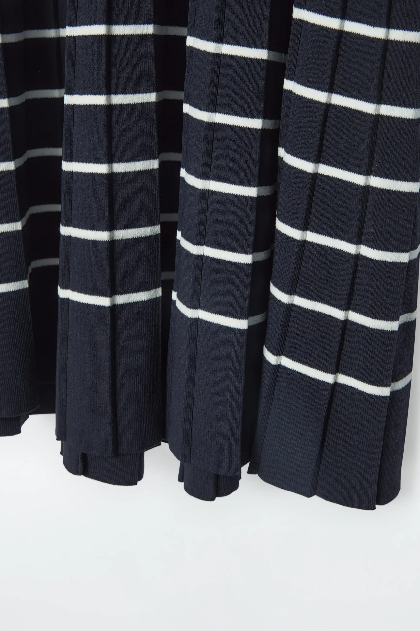 Sale COS DZIANINOWA SUKIENKA MINI W PASKI W STYLU POLO