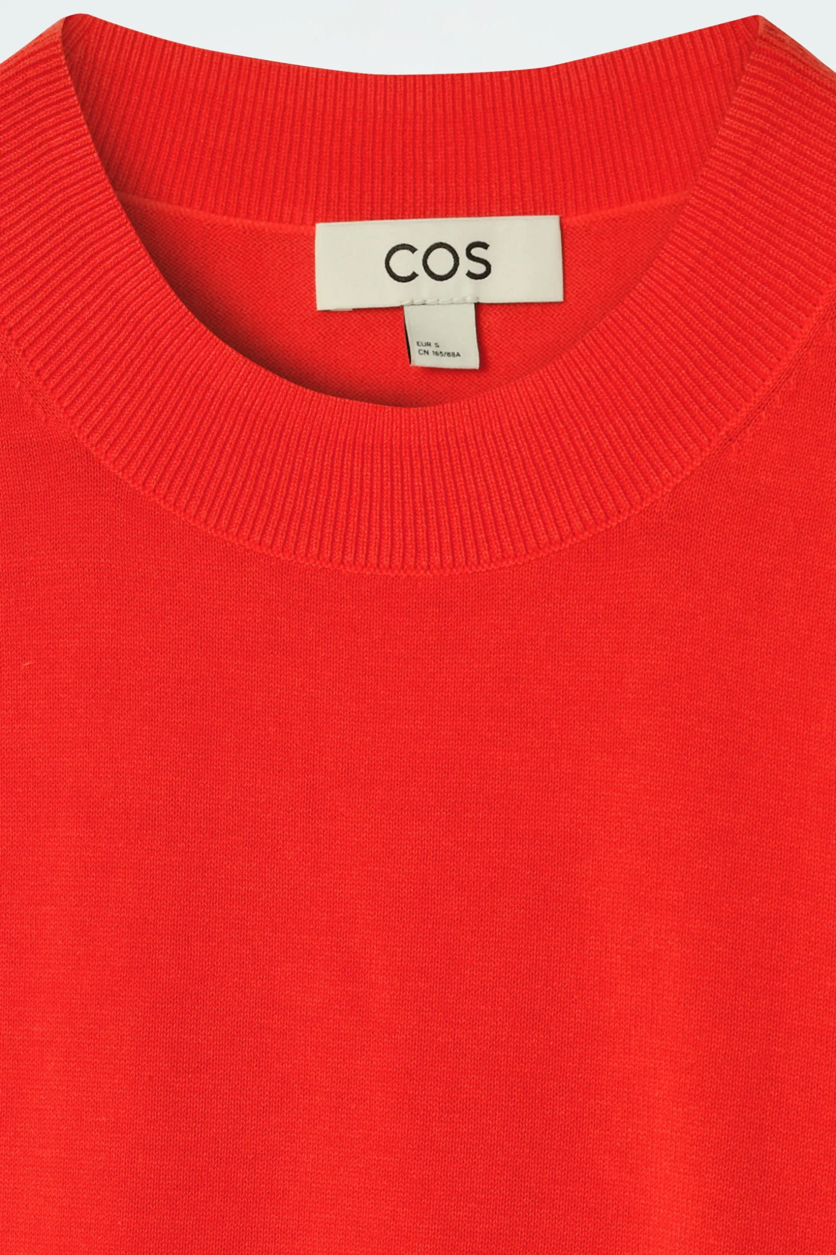 New COS DZIANINOWY T-SHIRT – REGULAR FIT