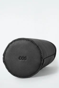 Sale COS ETUI NA BUTELKĘ TYPU CROSSBODY Czarny