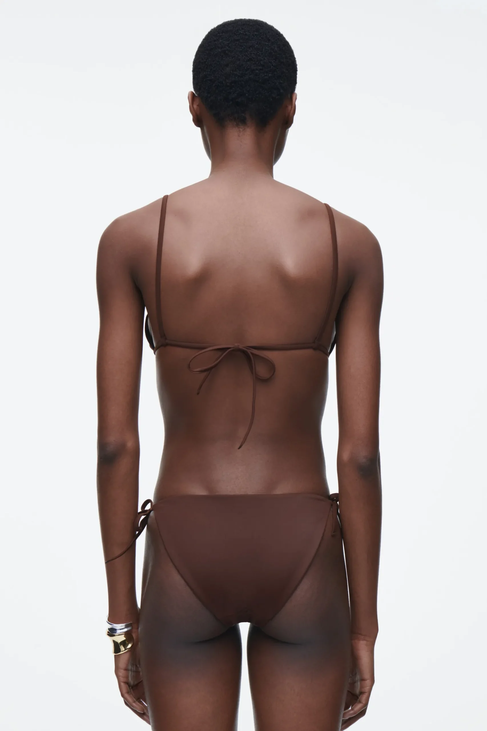 Discount COS GÓRA OD BIKINI Z TRÓJKĄTNYMI MISECZKAMI