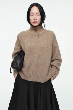 Clearance COS GRUBY SWETER Z CZYSTEGO KASZMIRU Z PÓŁGOLFEM
