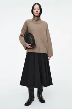 Clearance COS GRUBY SWETER Z CZYSTEGO KASZMIRU Z PÓŁGOLFEM