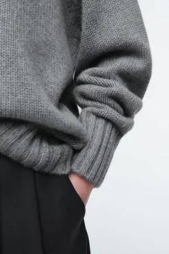 Best COS GRUBY SWETER Z CZYSTEGO KASZMIRU