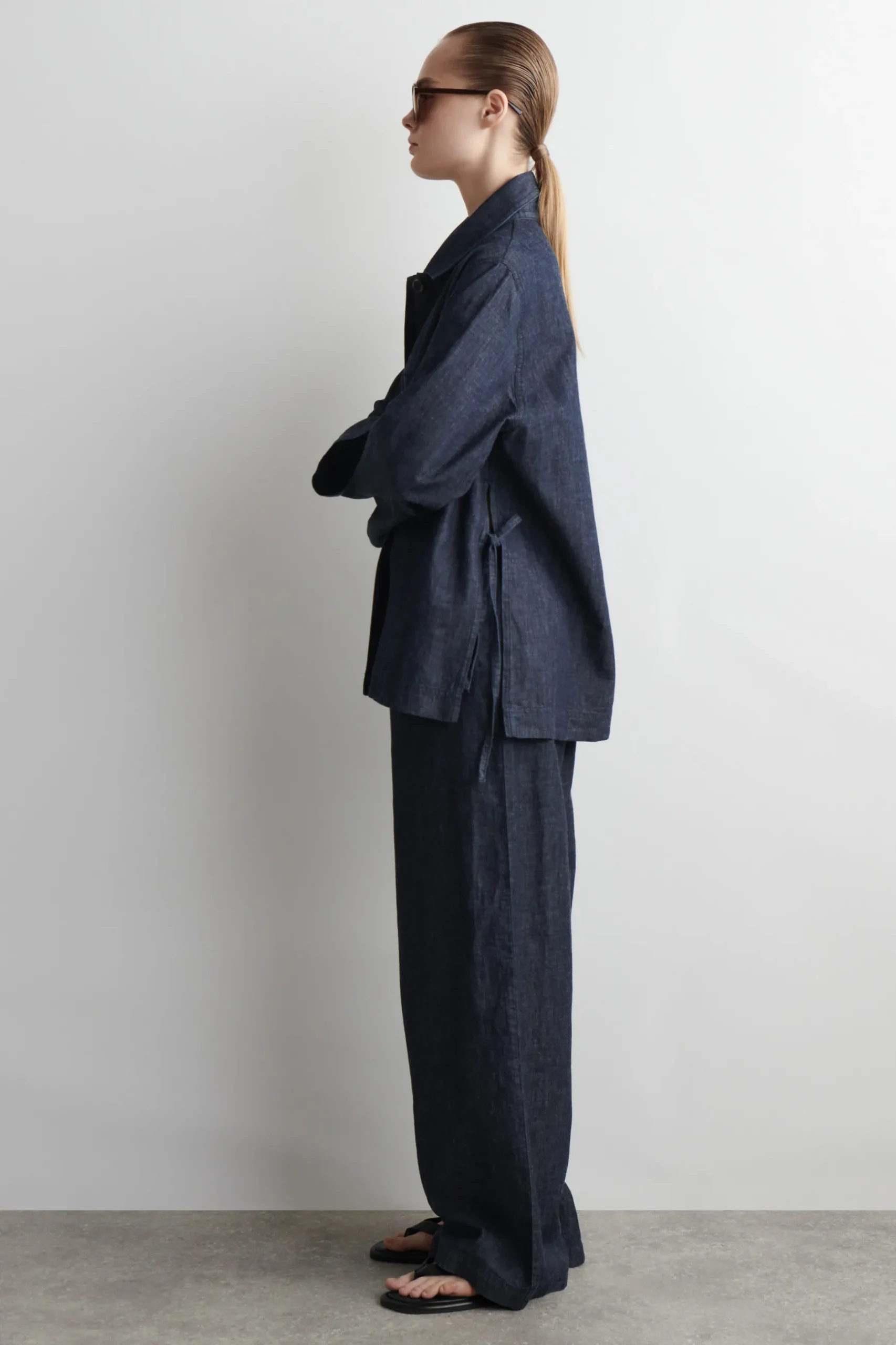 Fashion COS JEANSOWA KOSZULA WIERZCHNIA Z WIĄZANIAMI