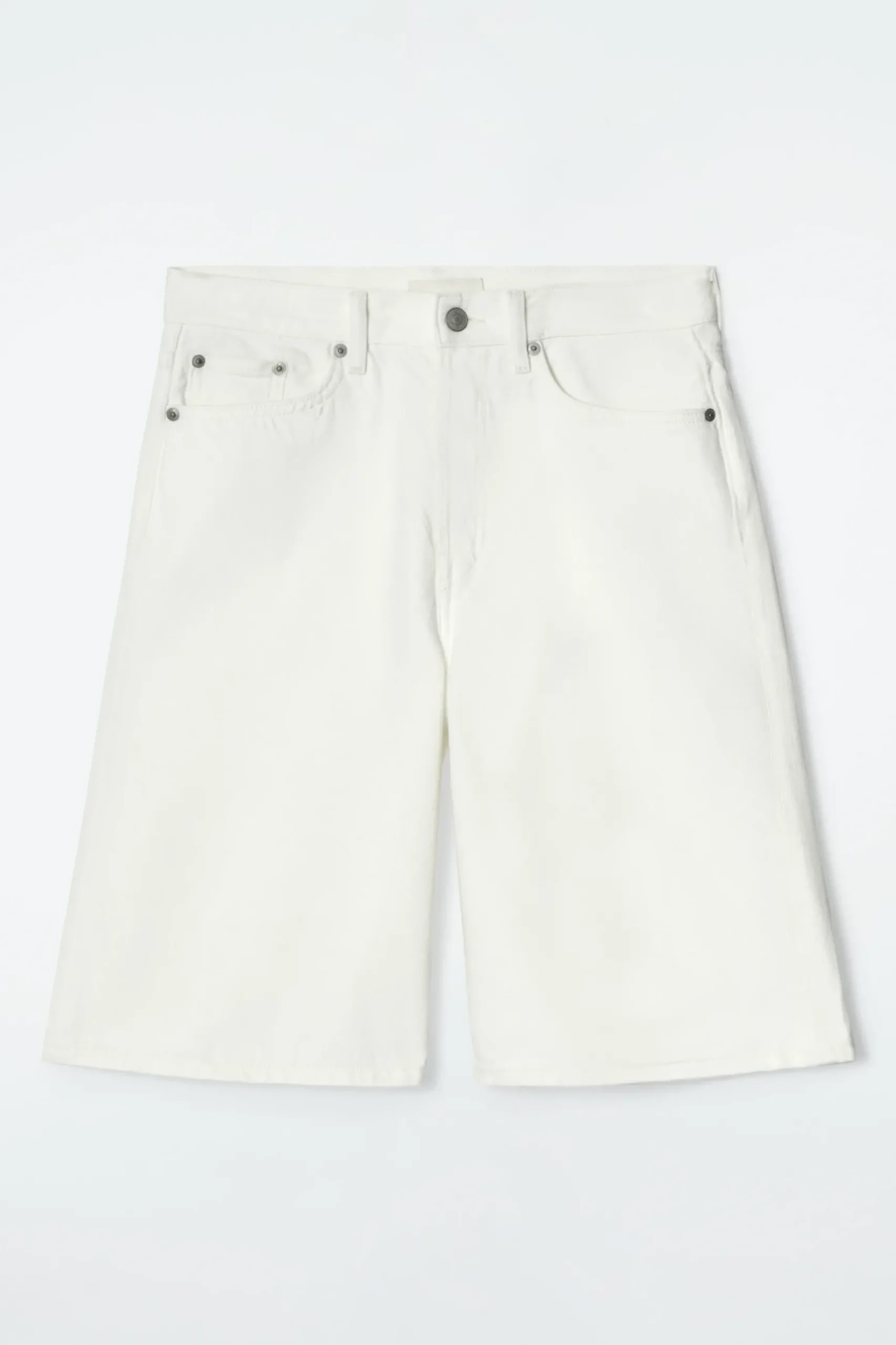 Outlet COS JEANSOWE SZORTY DO KOLAN