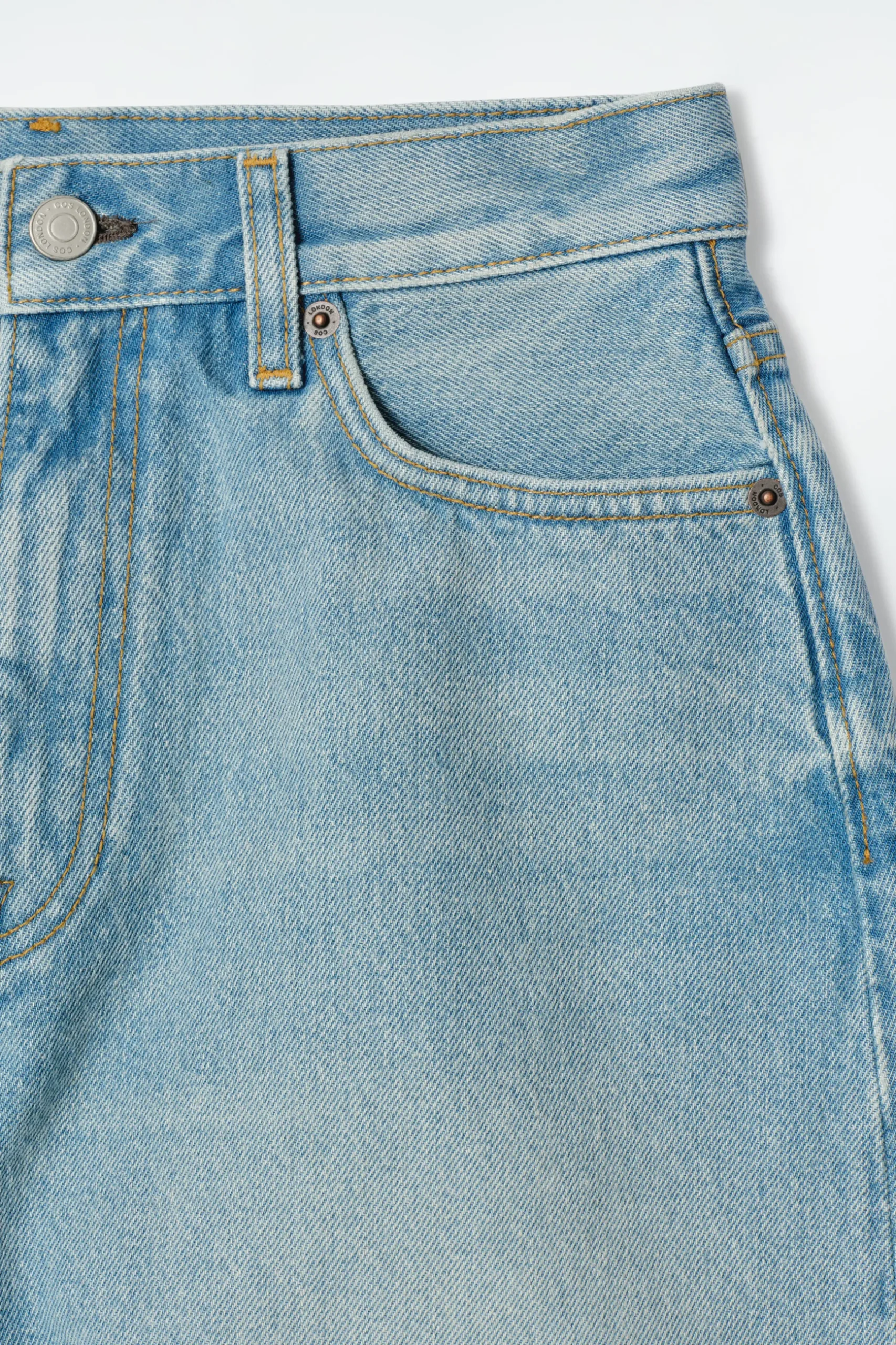 Fashion COS JEANSOWE SZORTY Z WYSOKIM STANEM