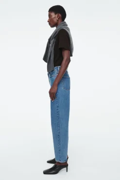 Discount COS JEANSY „ARCH” ZE ZWĘŻANYMI NOGAWKAMI