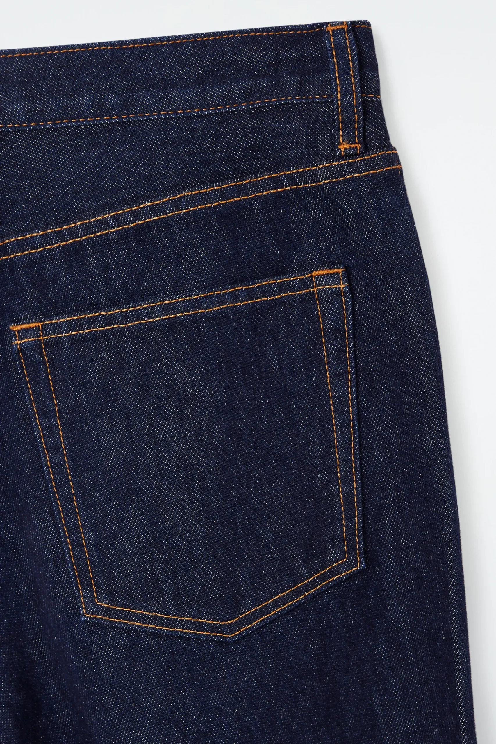 Fashion COS JEANSY „ARCH” ZE ZWĘŻANYMI NOGAWKAMI