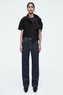 Fashion COS JEANSY „COLUMN” Z PROSTYMI NOGAWKAMI