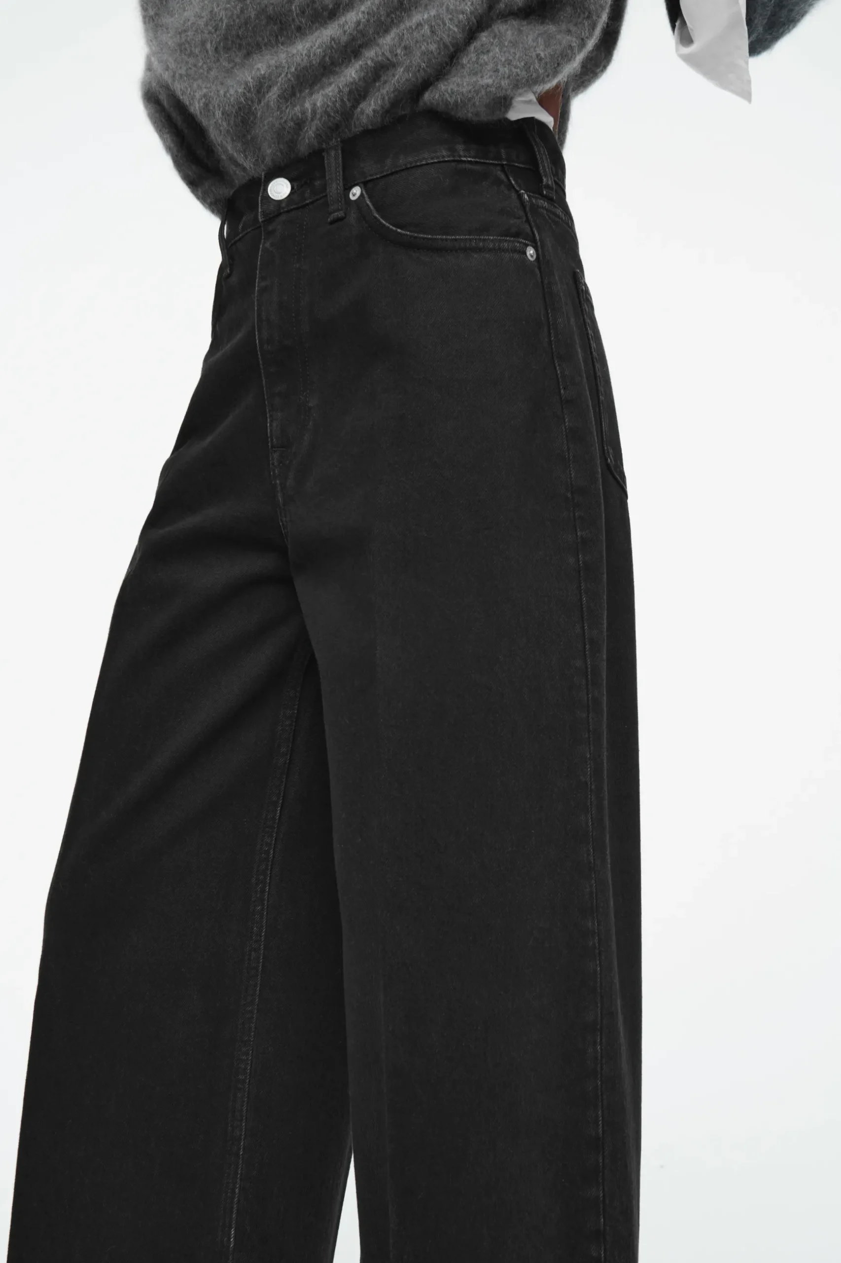 Discount COS JEANSY „TIDE” Z SZEROKIMI NOGAWKAMI