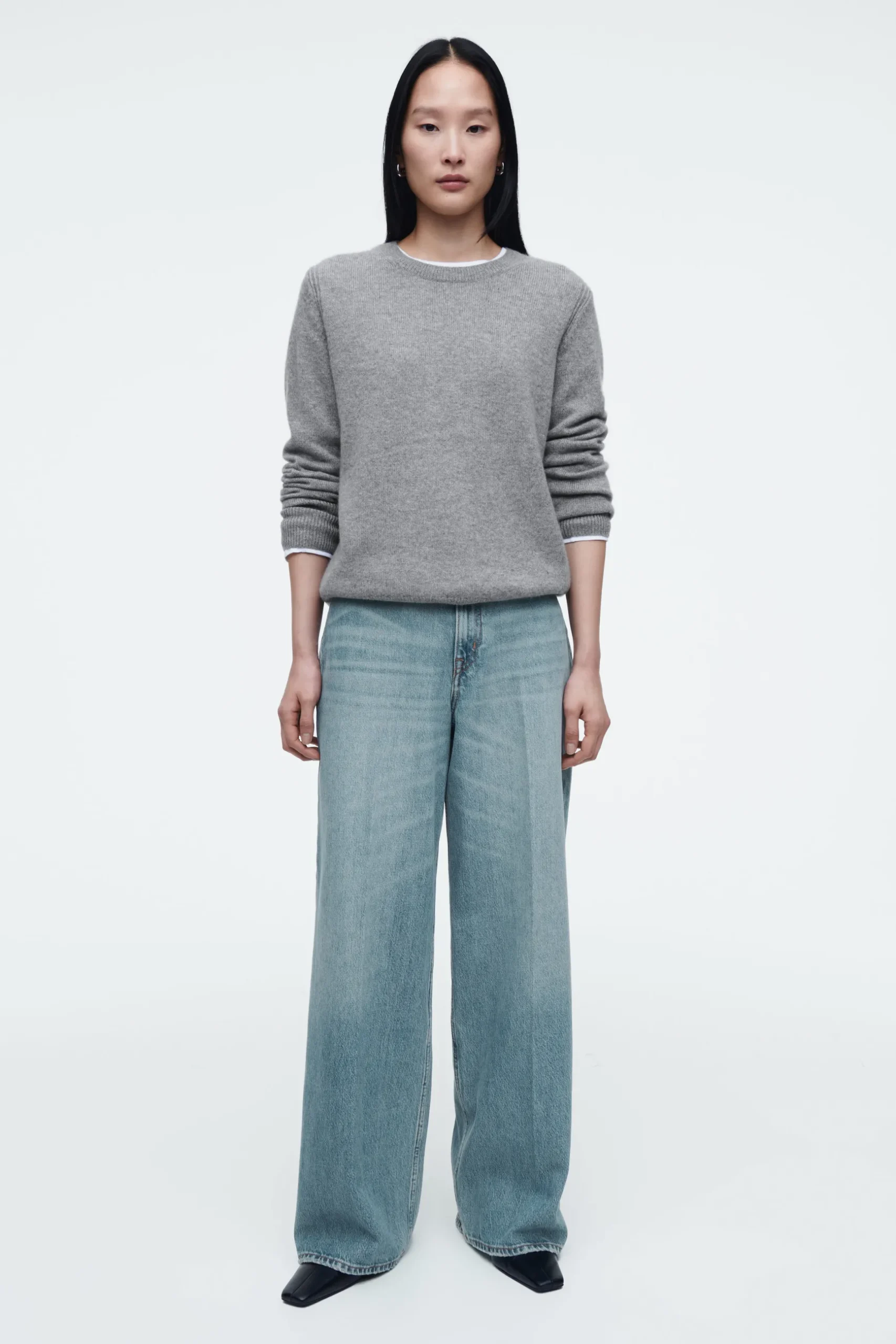 Outlet COS JEANSY „TIDE” Z SZEROKIMI NOGAWKAMI