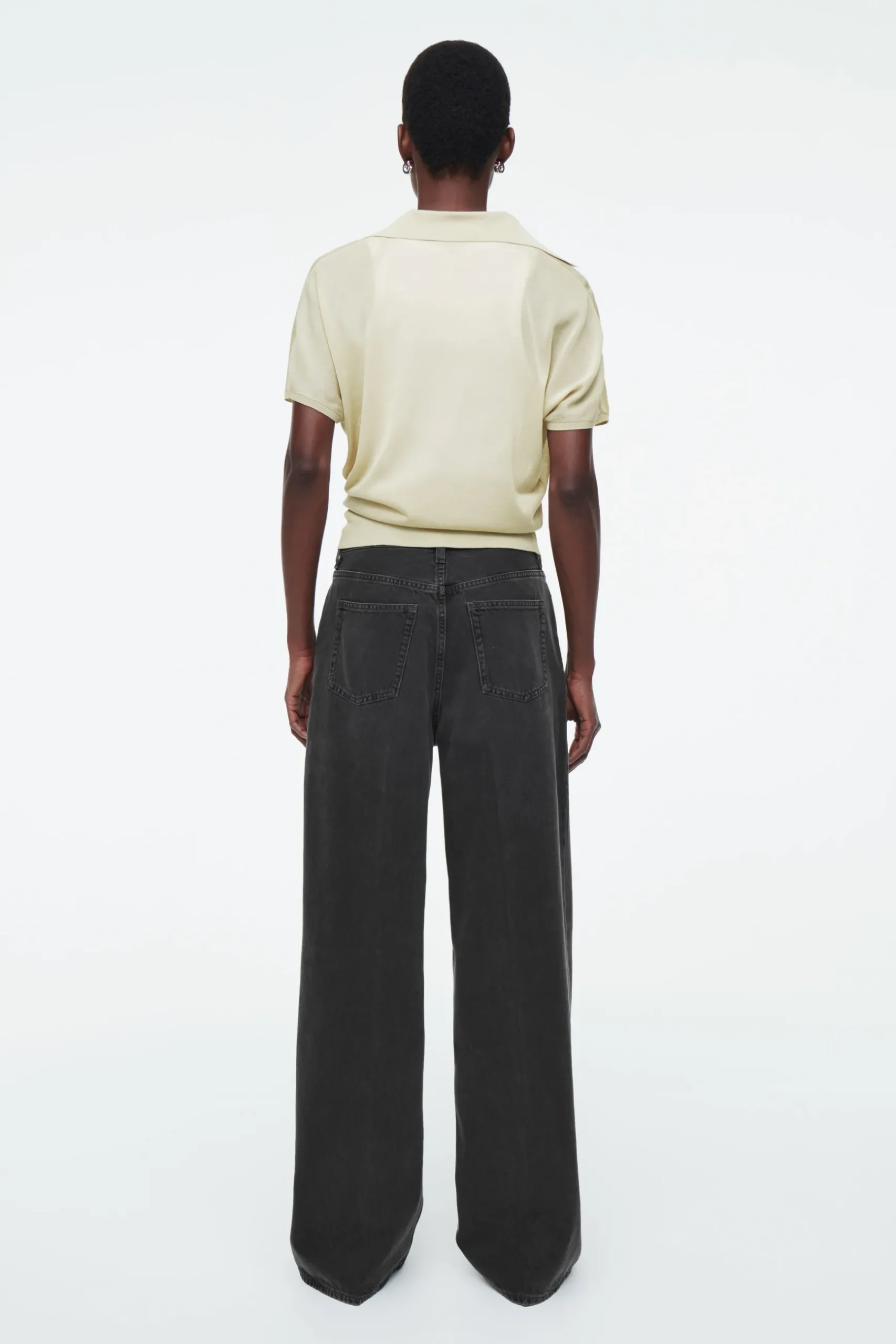 Outlet COS JEANSY „TIDE” Z SZEROKIMI NOGAWKAMI