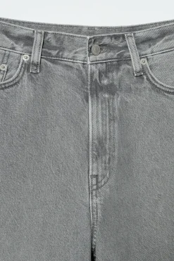 Outlet COS JEANSY „TIDE” Z SZEROKIMI NOGAWKAMI