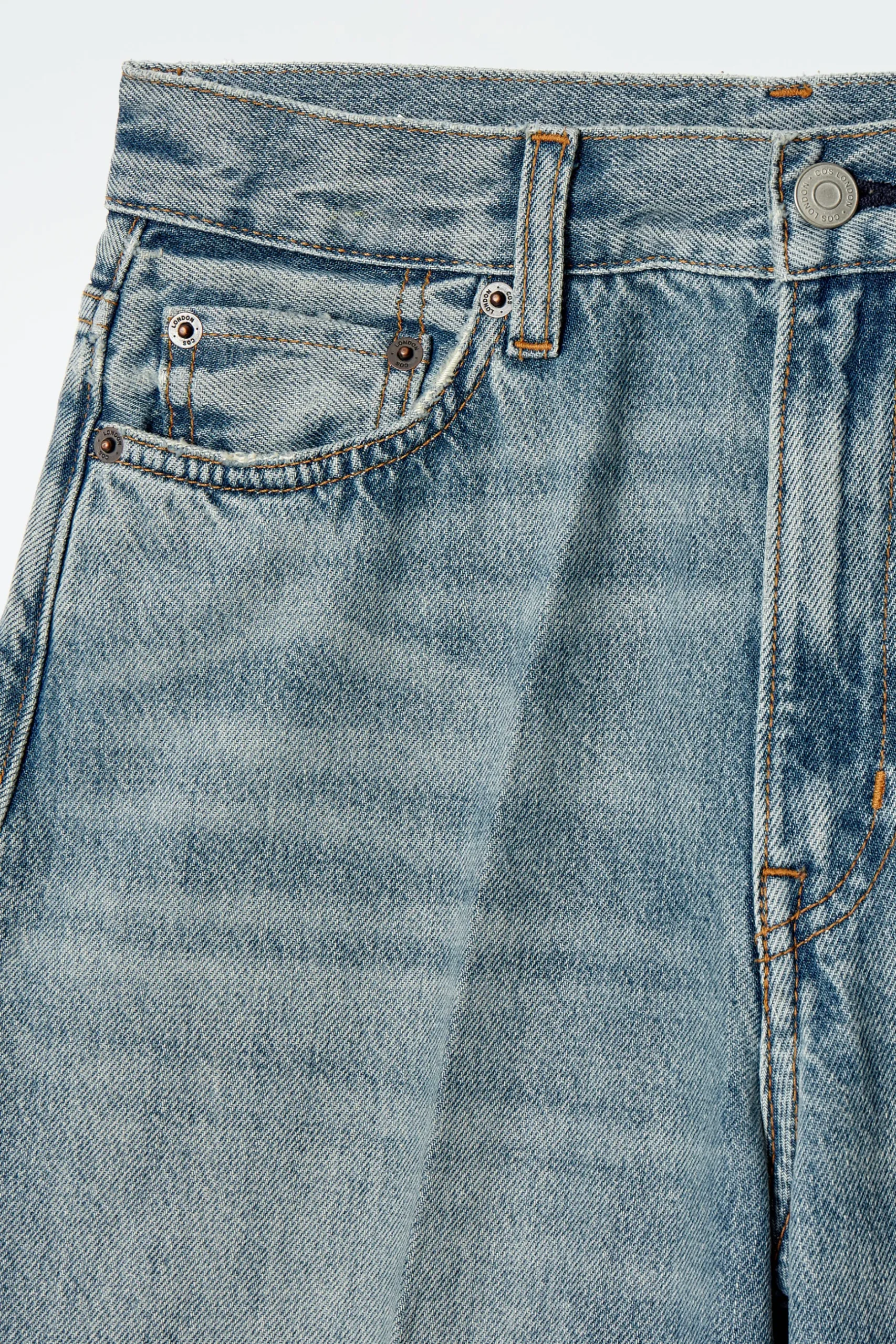 Outlet COS JEANSY „TIDE” Z SZEROKIMI NOGAWKAMI