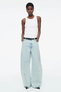 Discount COS JEANSY „TWIST” Z NOGAWKAMI TYPU BARREL
