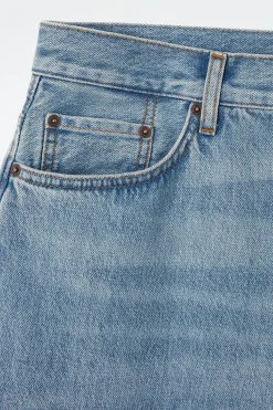 Outlet COS JEANSY „VOLUME” Z SZEROKIMI NOGAWKAMI