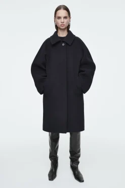 Outlet COS JEDNORZĘDOWY WEŁNIANY PŁASZCZ – OVERSIZED FIT