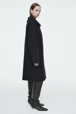 Outlet COS JEDNORZĘDOWY WEŁNIANY PŁASZCZ – OVERSIZED FIT