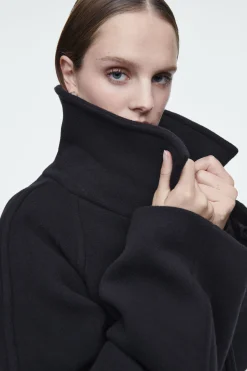 Outlet COS JEDNORZĘDOWY WEŁNIANY PŁASZCZ – OVERSIZED FIT