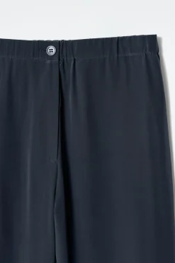 Outlet COS JEDWABNE SPODNIE O LUŹNYM KROJU