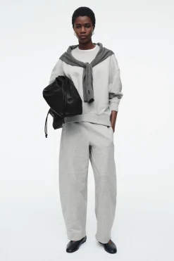 Fashion COS JOGGERSY Z NOGAWKAMI TYPU BARREL