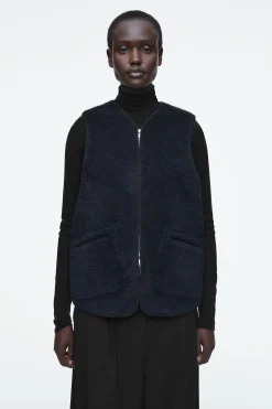 Sale COS KAMIZELKA Z IMITACJI KOŻUSZKA – OVERSIZED FIT