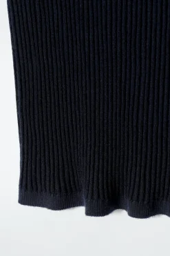 Clearance COS KASZMIROWO-JEDWABNA KOSZULKA BEZ RĘKAWÓW